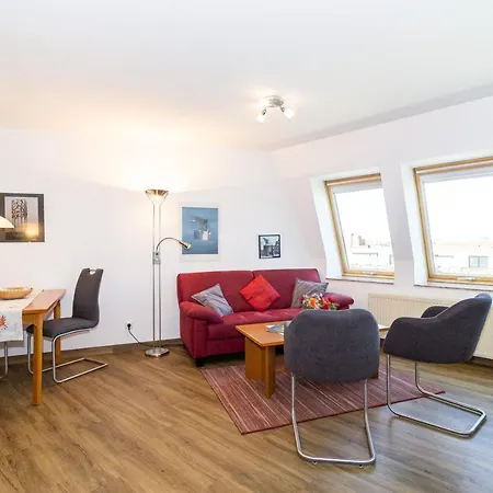 Trafalgar 526 Apartment